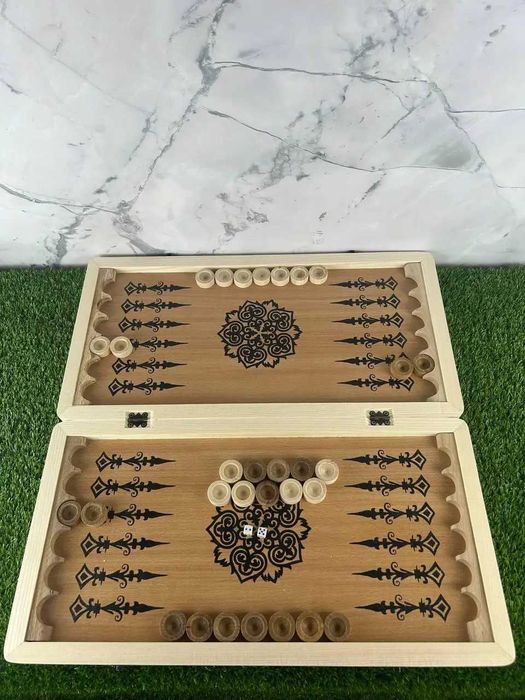 Нарды настольная игра из натурального дерева