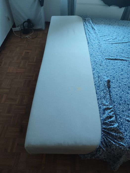 Sofa cama com arrumação