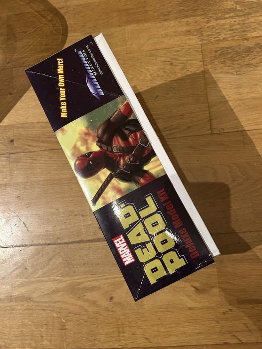 Deadpool Deluxe model kit