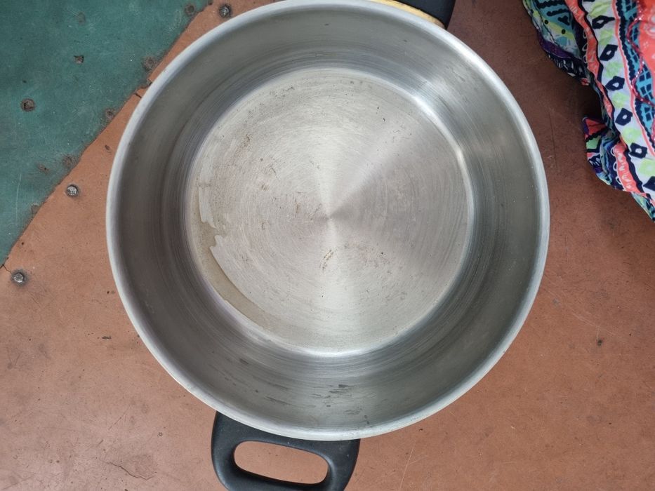 Кастрюля на 2.5 литра