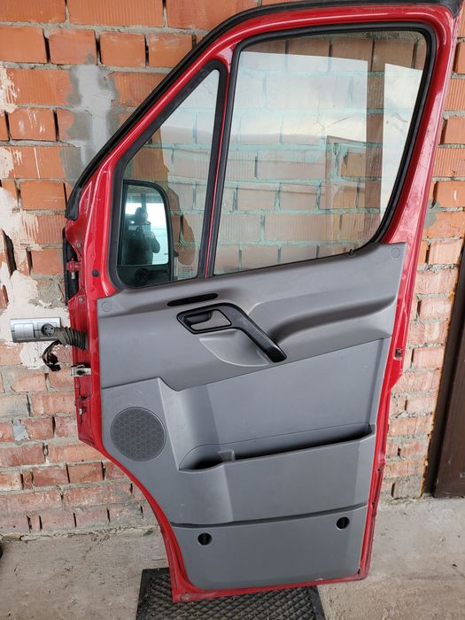 Продам двері  на Crafter та Sprinter