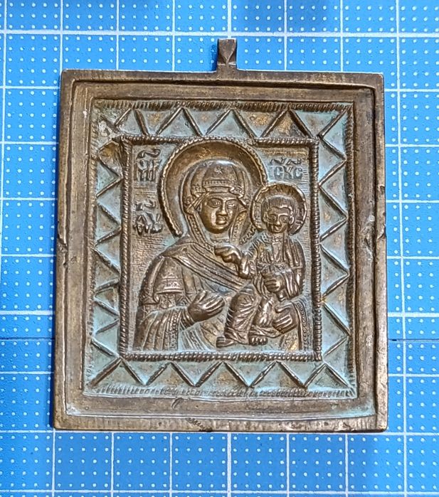 Киотный крест, иконы