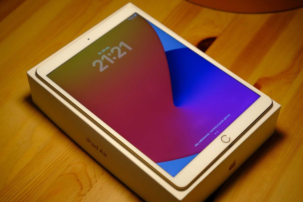 Apple iPad Air WiFi 64GB Gold - 3 generacji A2152