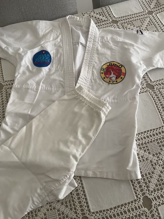 Fato judo 5-7 anos cinturao branco, branco e amarelo