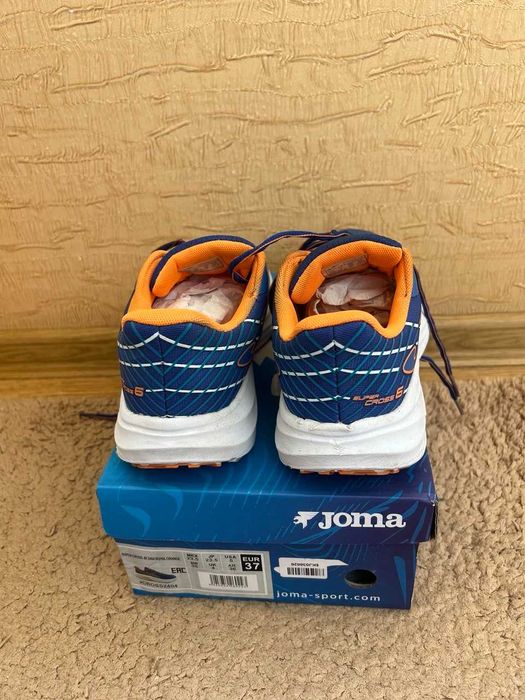 Фірмові дитячі кросівки Joma Super Cross (р. 37) у чудовому стані!
