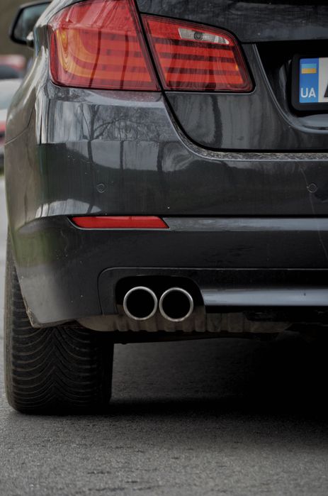 Продаю машину BMW F10
