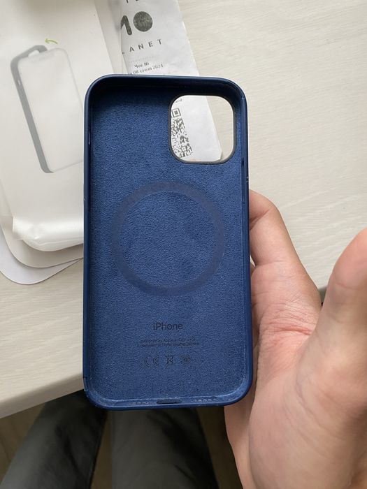 Оригінальний силіконовий чохол Apple Iphone 12 (Pro)
