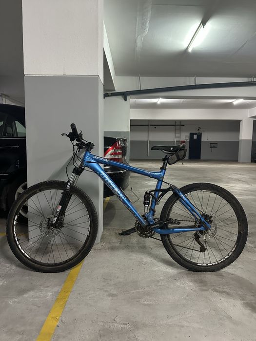 Bicicleta Trek Fuel EX 5 - susp. total roda 26