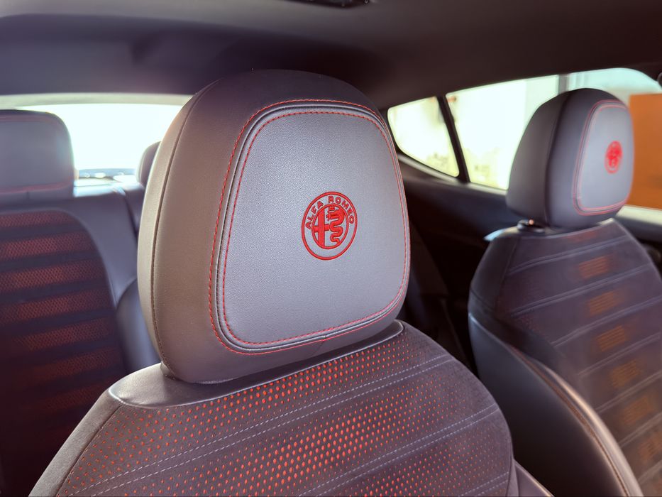 Alfa Romeo Tonale 1.3 PHEV Veloce e-AWD 280cv (Nacional | IVA Dedutível)
