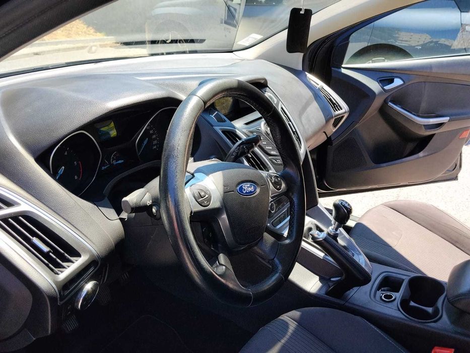 Vendo Ford Focus SW 1.6 gasóleo