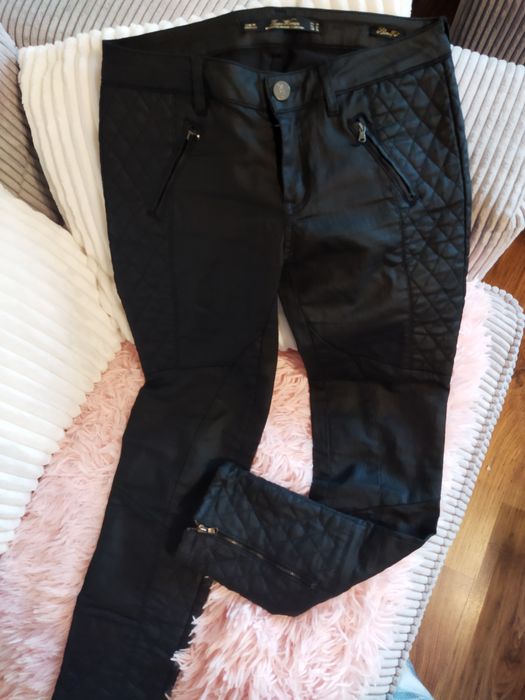 Spodnie woskowane 36