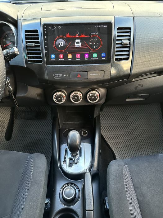 Mitsubishi Outlander XL 2008. Газ/Бензин 2.4