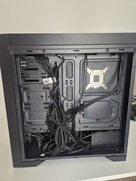Komputer gamingowy i5-7600K / GTX 1060 6 GB / 24 GB RAM / SSD