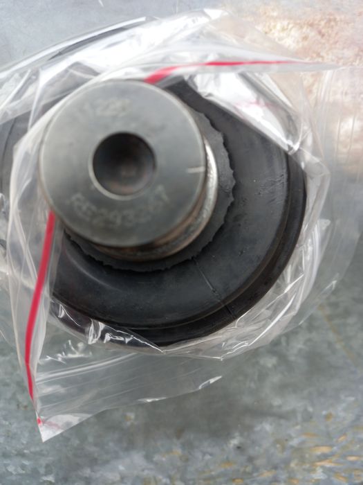 Шарові RE580643 трактор John Deere (Джон Дір).