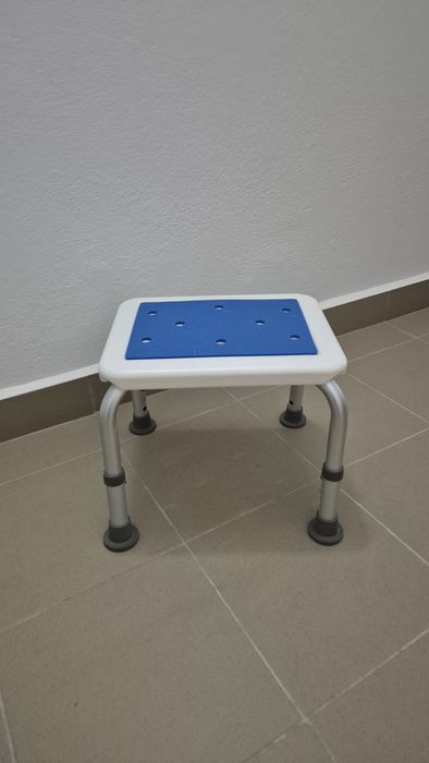 Taboret kąpielowy