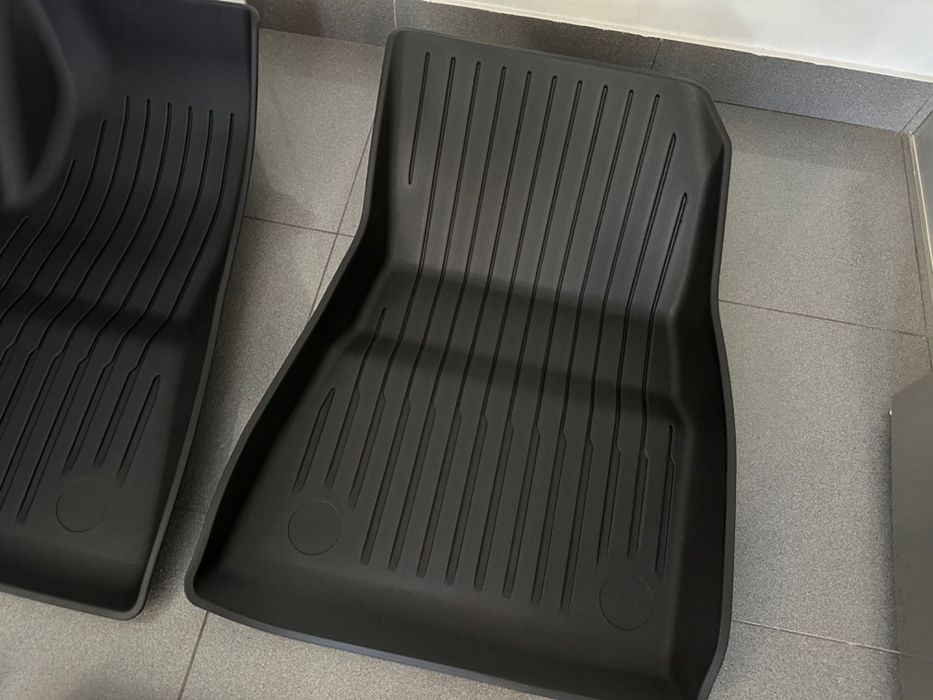 Conjunto 3 Tapetes Borracha TPE All Weather Tesla Model 3 Highland Nov