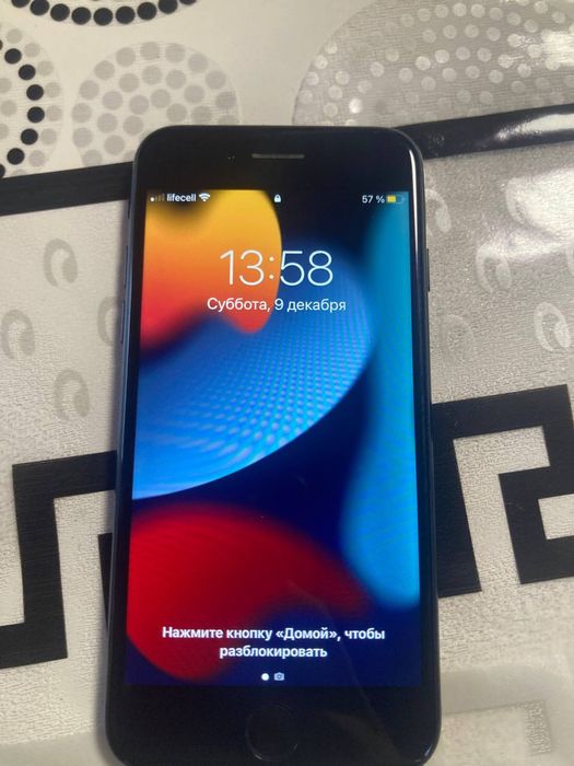 Продам iPhone 7 32 Срочно