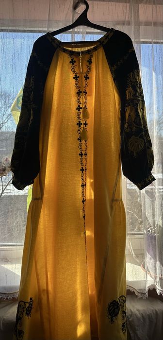 вишита сукня великого розміру 53-56 ідеальний стан