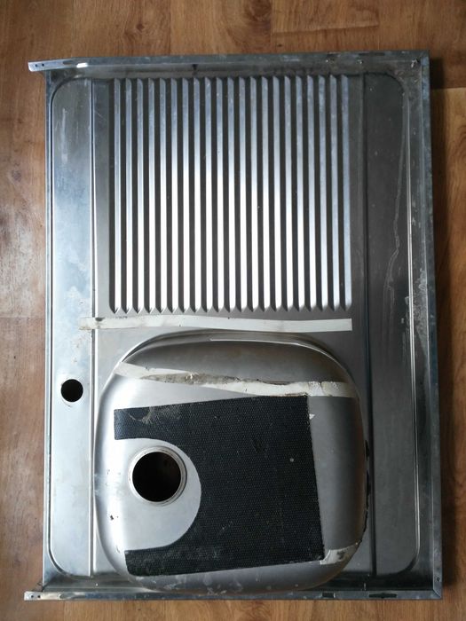 Продам Кухонную  мойку накладную из нержавеющей стали 80/60/16