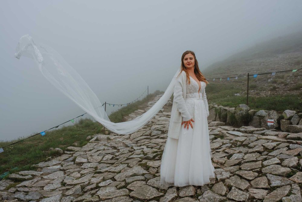 Suknia ślubna IVORY 38/40 + dwa welony