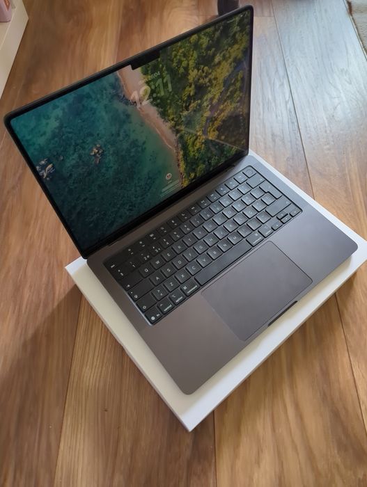 MacBook Pro 14" M5 16GB/512GB como novo