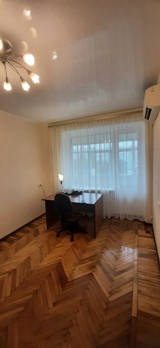 1 кімнатна квартира,ЦЕНТР!Закритий двір!Паркомісце,автоматичні ворота!