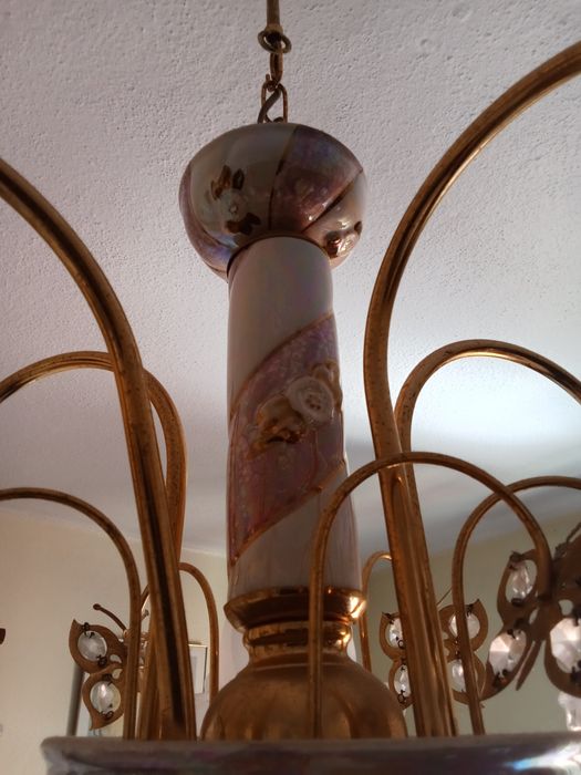 Candeeiro de Teto Vintage 5 Braços – Latão, Cerâmica e Tulipas em Vidro