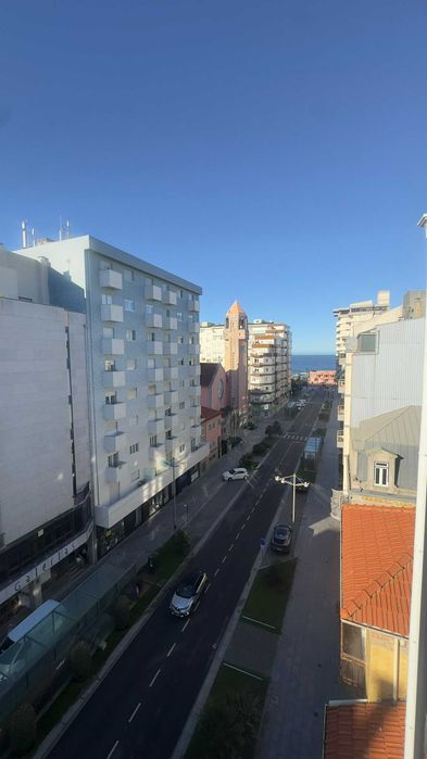 T3 na Póvoa de Varzim | Excelentes áreas, arrumos e localização central | Ideal para famílias ou empresas