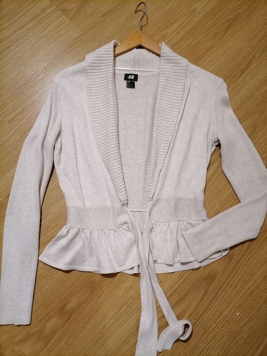Sweter damski z wiązaniem