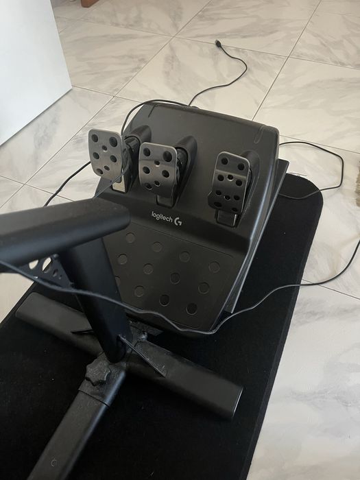 Playseat + Logitech g29