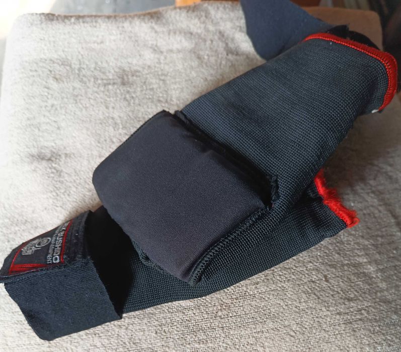 Rękawice bokserskie DBX Bushido 14oz
