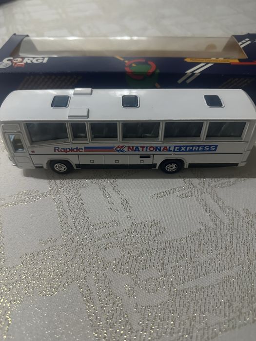 Autocarro miniatura da corgi