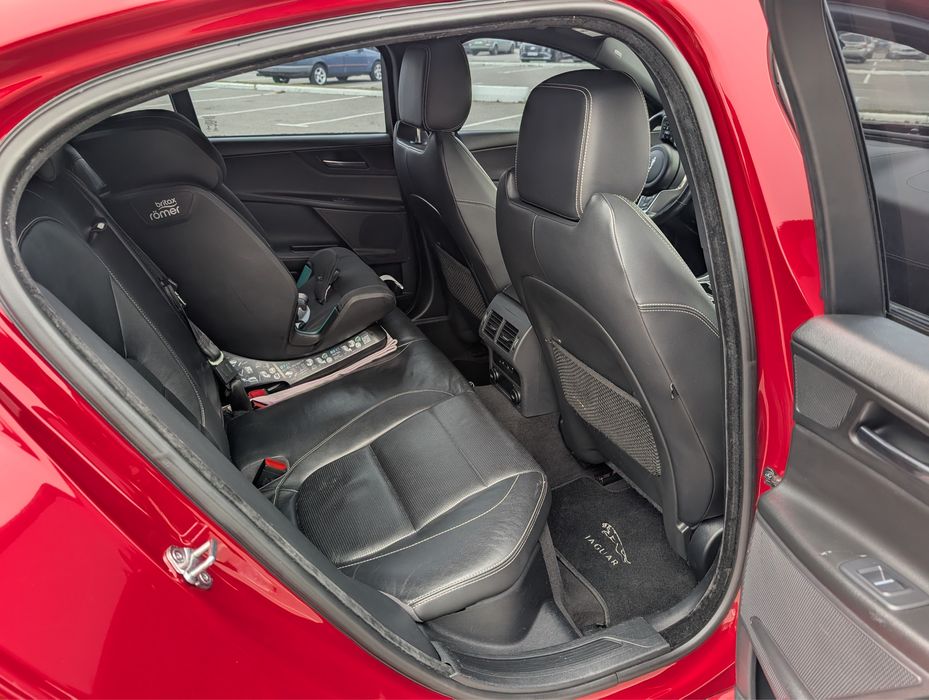 Продам JAGUAR XE X760 R - SPORT 2017г.