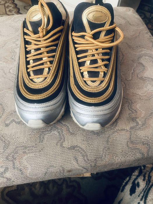 Продам кросовки Найк Аир Макс