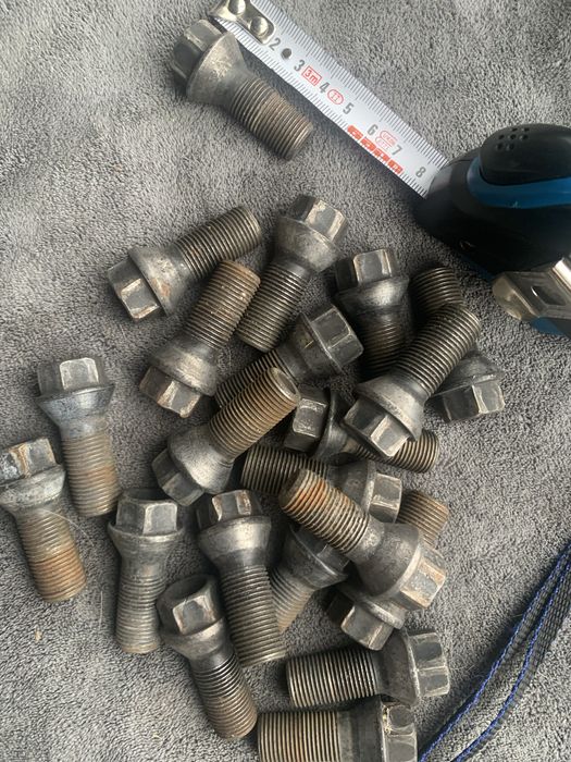 Болти колісніMercedes ML W164 166 GL X164 X166 w222