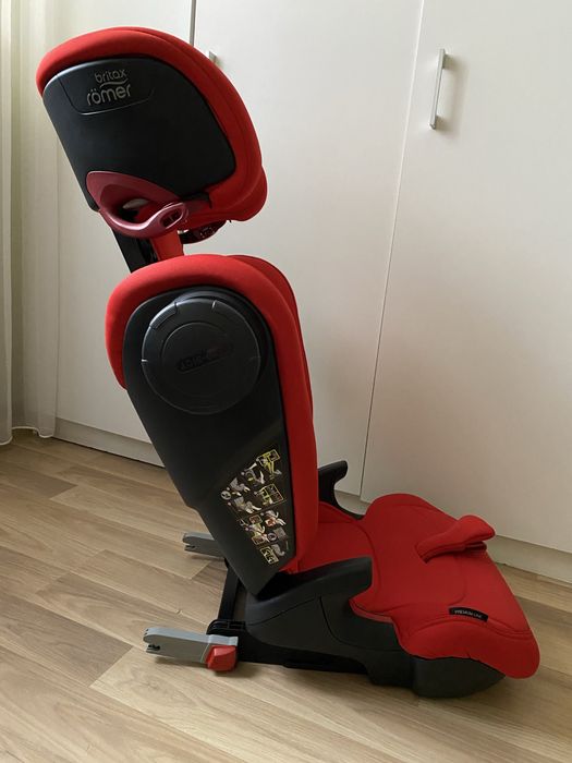 Автокресло Britax-Romer Kidfix III M 3-12 лет 15-36 кг группа 2/3