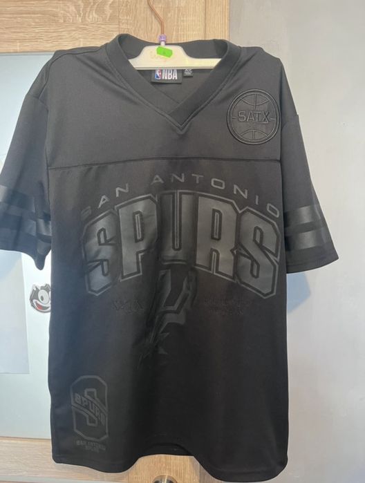 Czarna koszulka NBA