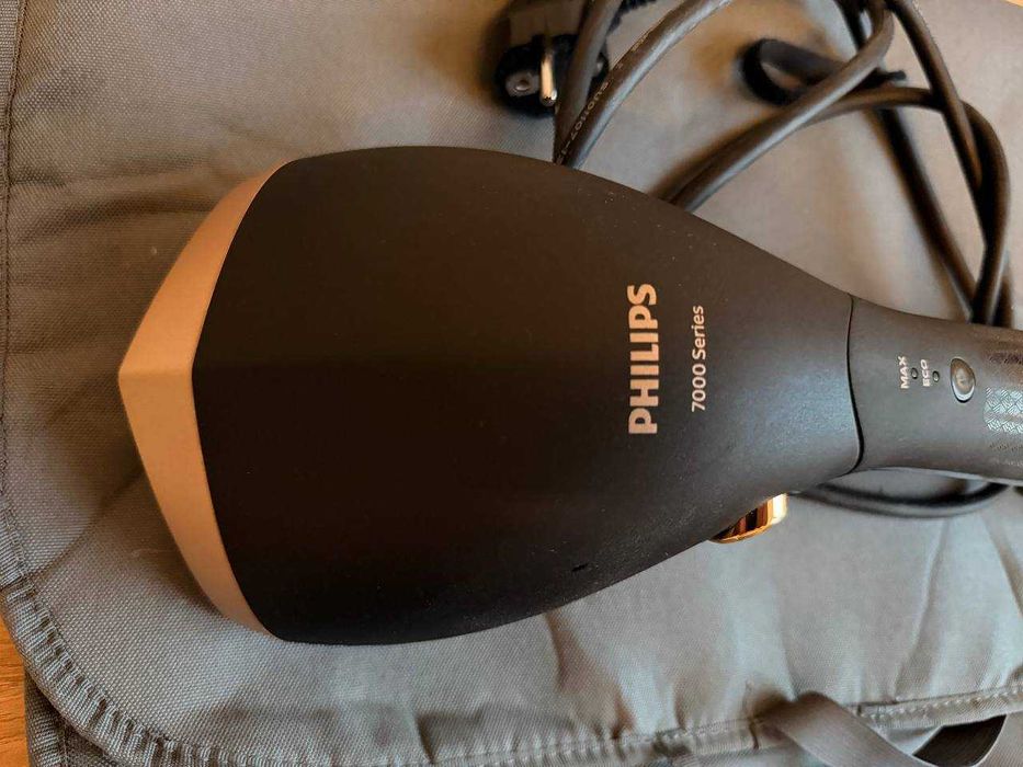 Відпарювач PHILIPS 7000