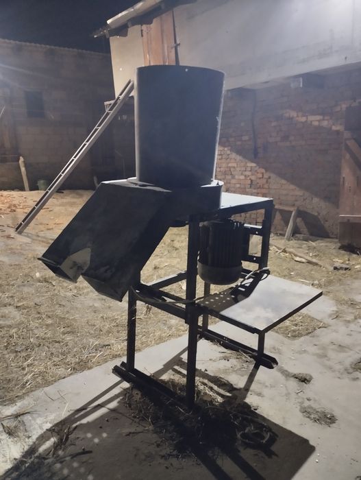 Продам зерновий  млин
