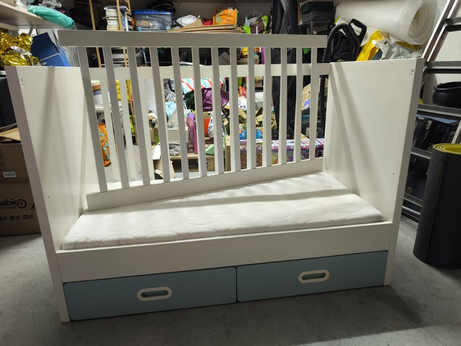 Berço bebê com colchão