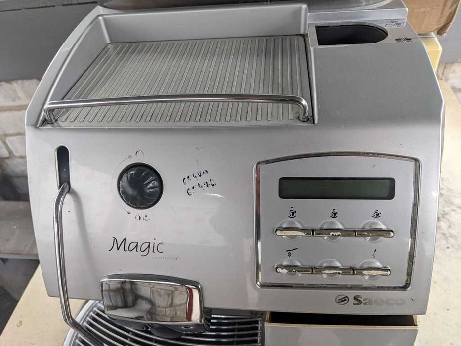 Кавомашина Saeco magic comfort + SUP012DER