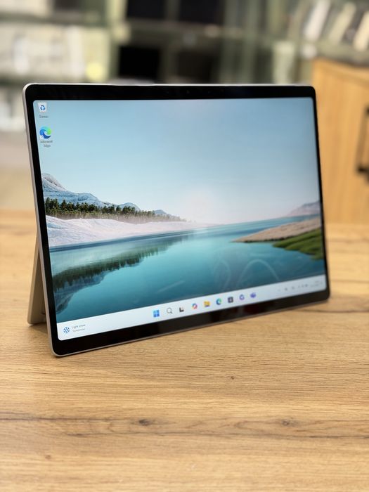 Microsoft surface pro 11th, snapdragon x 10core/16/512 2025 рік