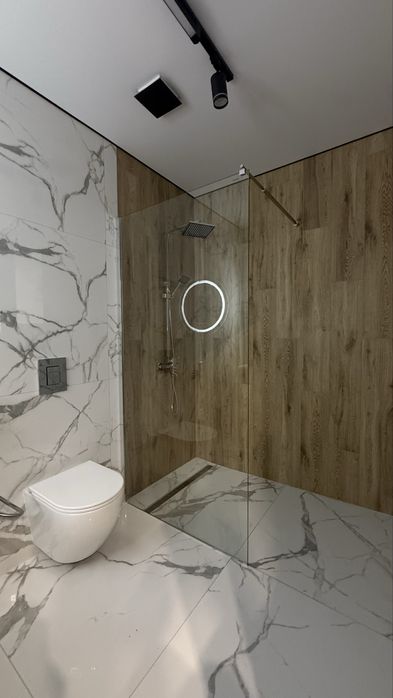Продаж 2-х апартаментів в центрі міста