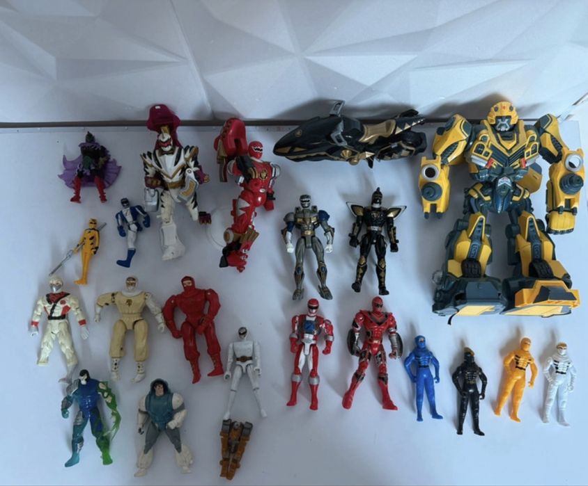 Duży zestaw figurek – Power Rangers, roboty, motocykl + duży robot
