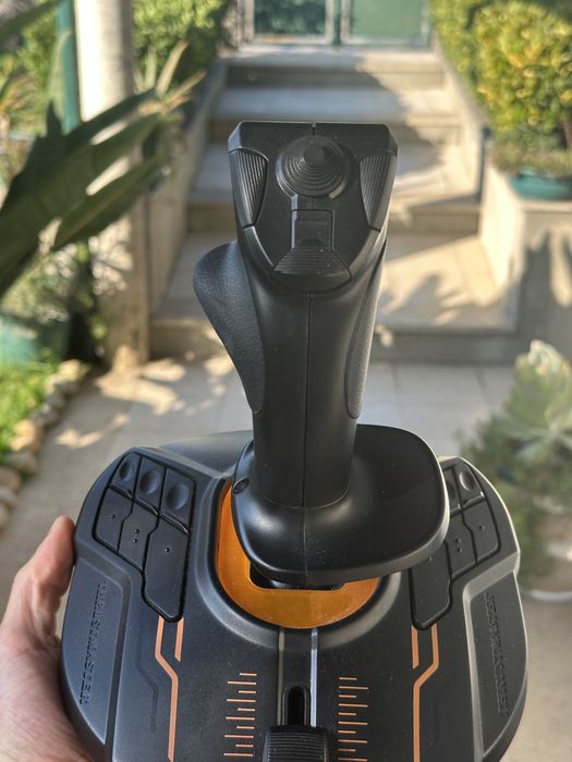 thrustmaster t16000m