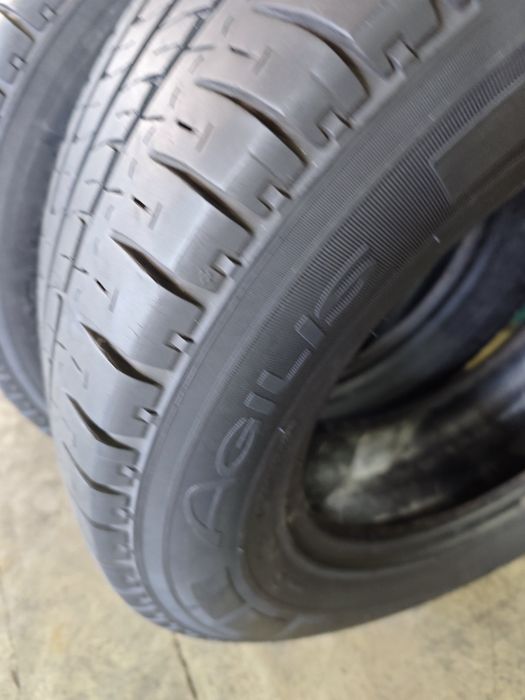 225/65/16C Michelin