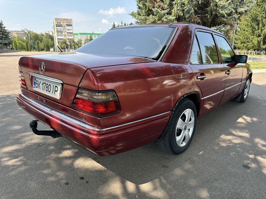 Mercedes-Benz w124