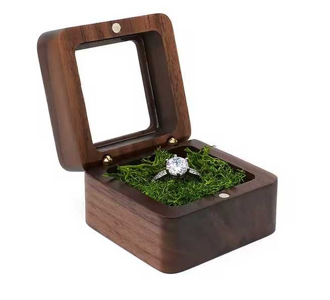 Drewniane pudełko na biżuterię, pierścionek – eleganckie, naturalne
