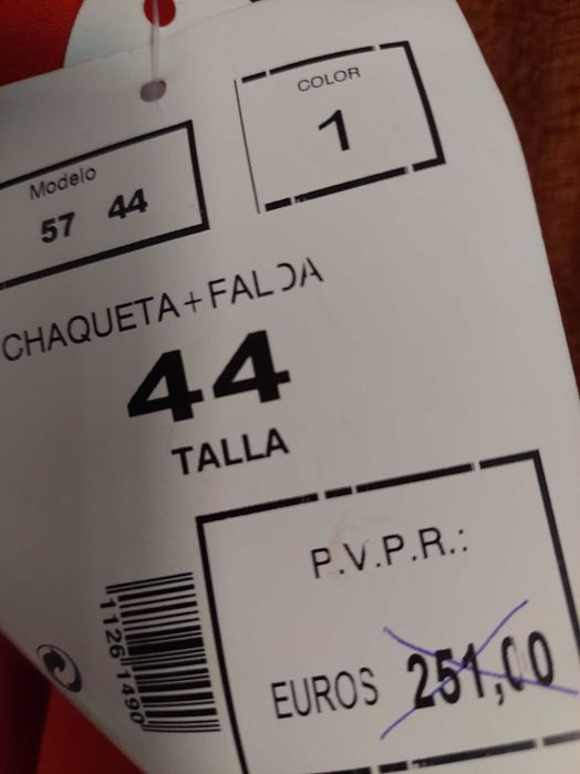 Conjunto casaco / saia 44 Espanha NOVO