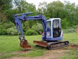 Екскаватор + оператор | 5,1 т | Траншеї, котловани, планування